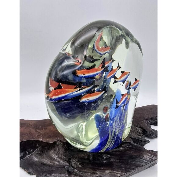 Vintage Large Clear Art Glass Fish Aquarium Paperweight - Picture 6 of 11